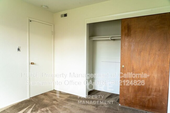 Building Photo - 9152 Cecile Way