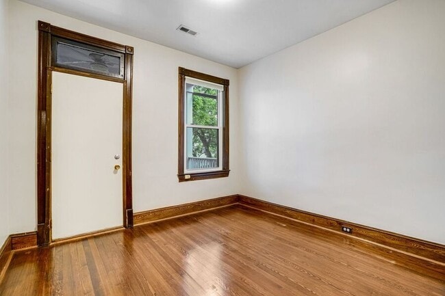 Building Photo - 1108 Lamont St NW