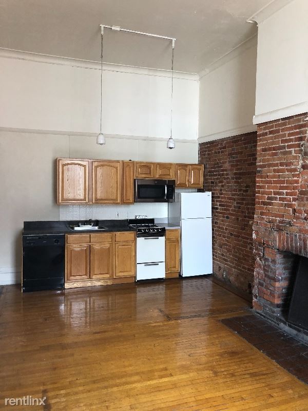 Building Photo - 2008 Walnut St