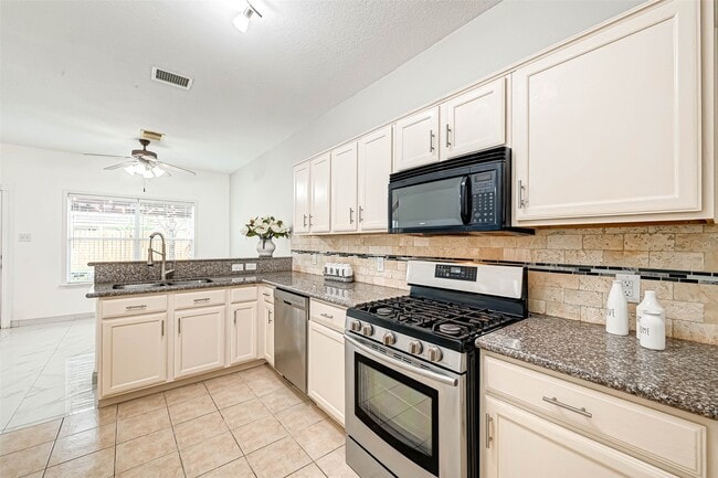 Building Photo - 19443 Maywood Falls Cir