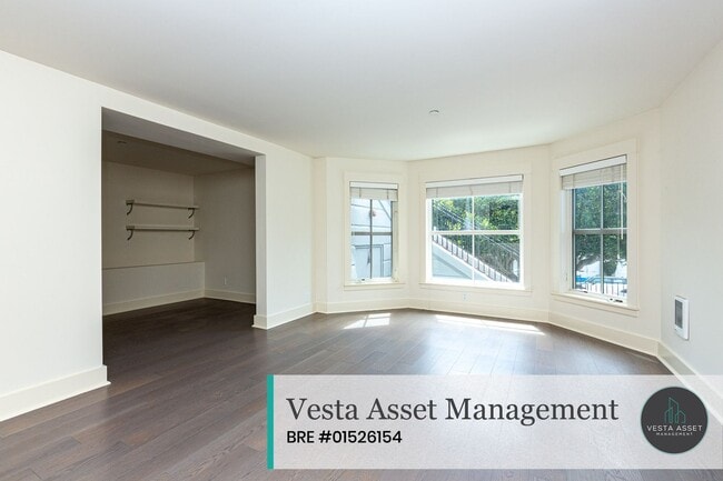 Building Photo - 2812 Washington St