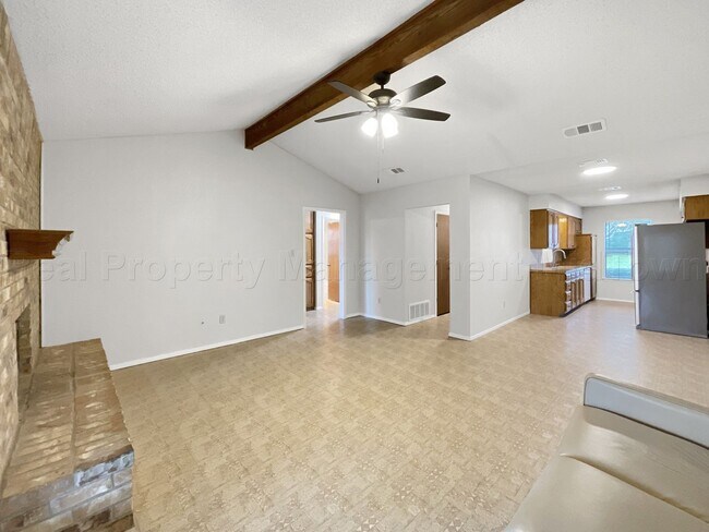 Building Photo - 841 S Atkerson Ln