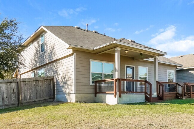 Building Photo - 110 Golden Wren