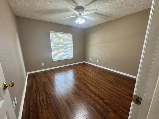 Building Photo - 918 Cork Oak Ln