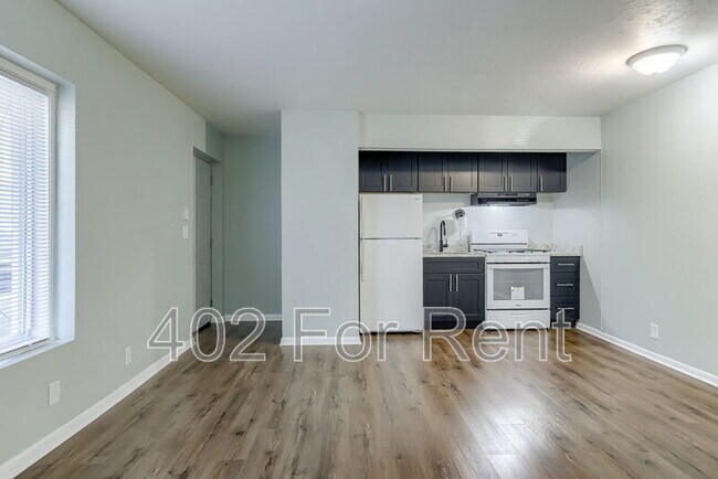 Building Photo - 1015 N 47th Ave