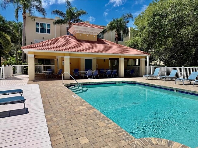 Building Photo - 3146 Bayshore Oaks Dr