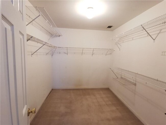 Building Photo - 873 Ashwood Walk