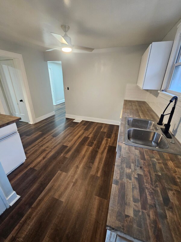 Building Photo - 5171 Charles St