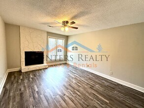 Building Photo - Beautifully Updated Condo Available Now!