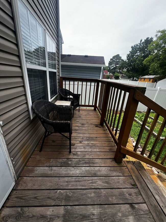 Building Photo - Huntersville