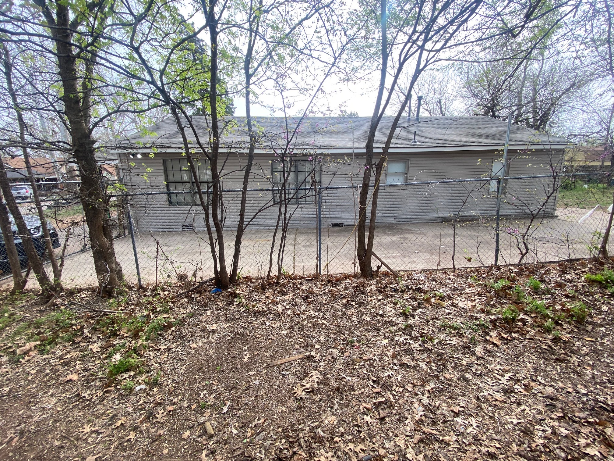 Building Photo - 114 SE 40th St