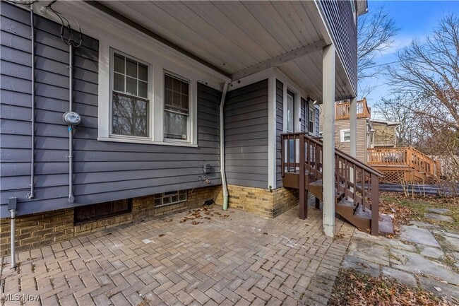 Building Photo - 961 Montford Rd