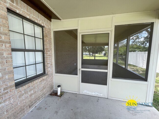 Building Photo - Charming 3-Bedroom plus Office located in between Hurlburt and Eglin AFB!