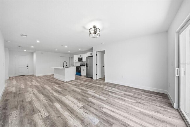 Building Photo - 17180 Drayton Ln