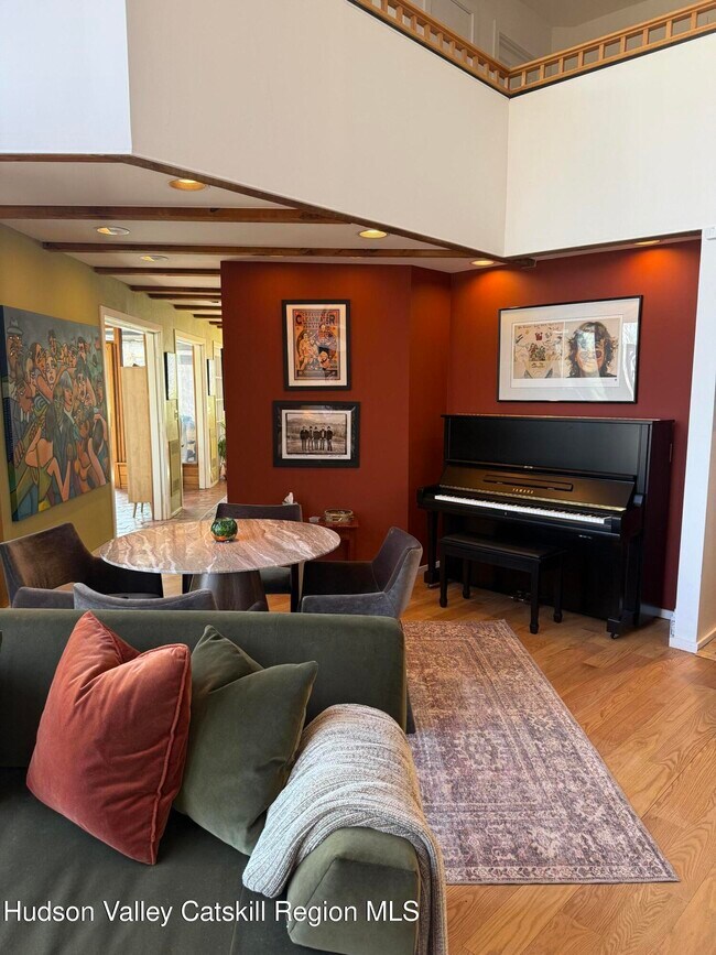 Building Photo - 26 Webster Rd