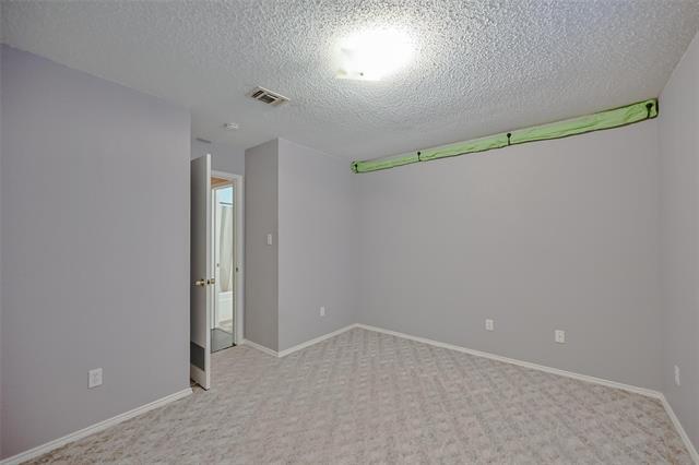 Building Photo - 907 Clear Creek Dr