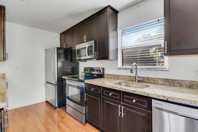 Building Photo - 6264 Allen St