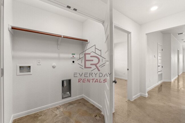 Building Photo - 912 Cherry Laurel Ln