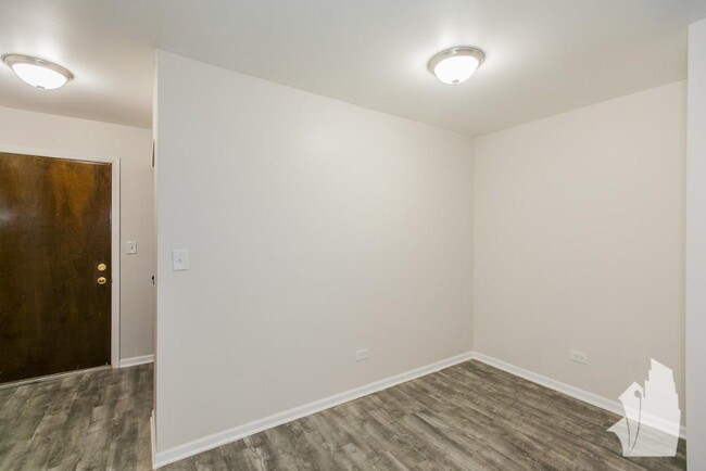 Building Photo - 1 bedroom in Chicago IN 60660