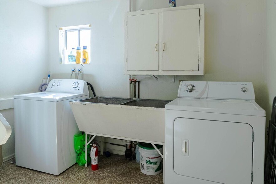 Building Photo - 1225 E Cache La Poudre St