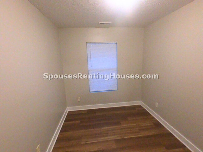 Building Photo - 420 Indiana St