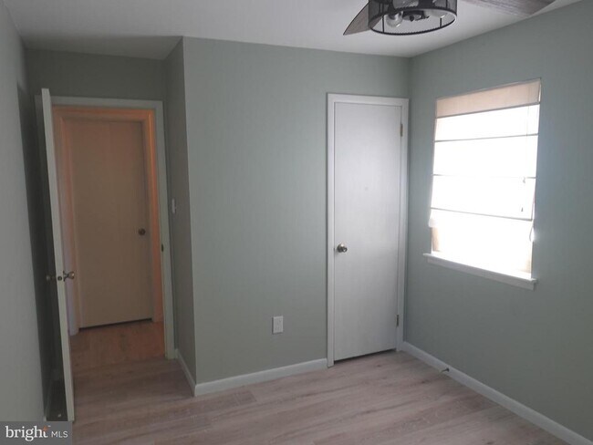 Building Photo - 75 Peregrine Dr