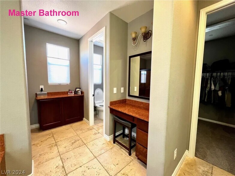 Master Vanity - 3160 Color Palette Ave