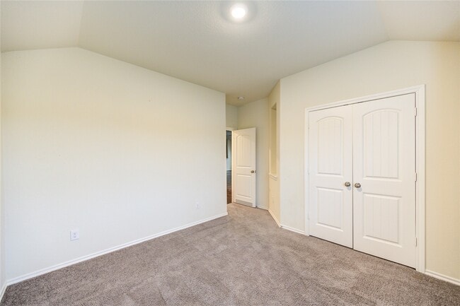 Building Photo - 18907 Via Flora Dr