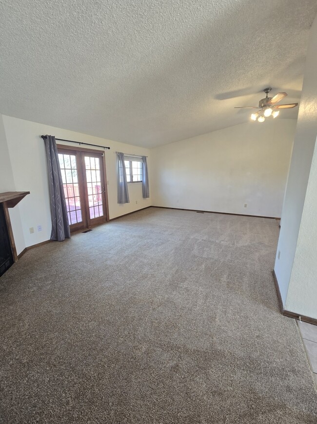 Building Photo - 7930 Conifer Dr