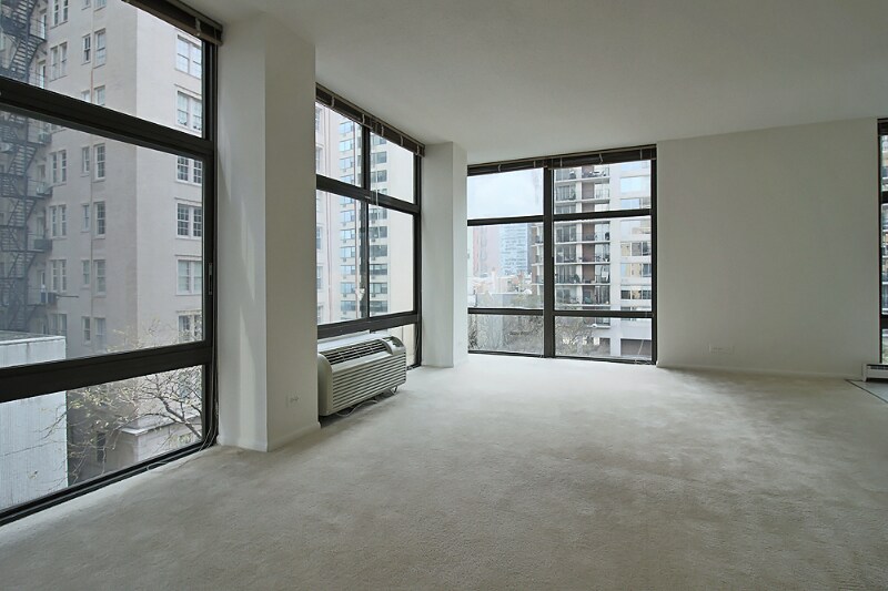 Building Photo - 1202 N Stone St