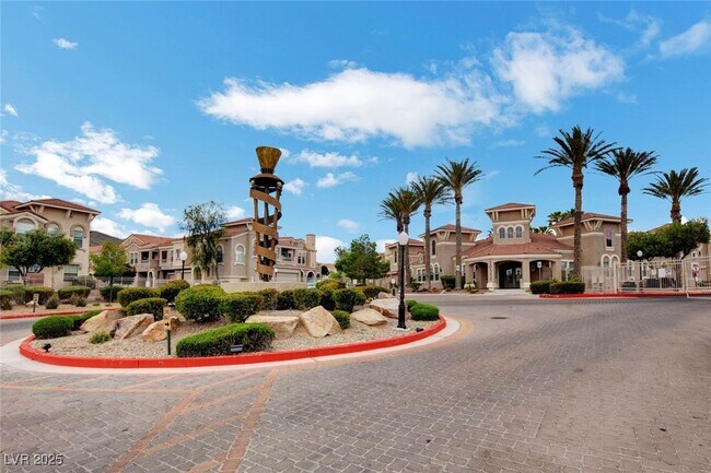 Building Photo - 10550 W Alexander Rd