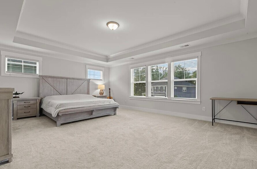 Building Photo - 256 Fiddleback Dr