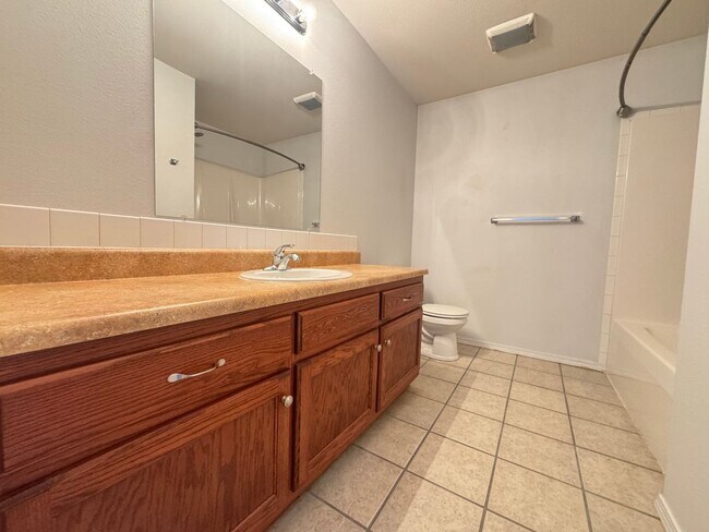 Building Photo - 24430 Sounder Ln