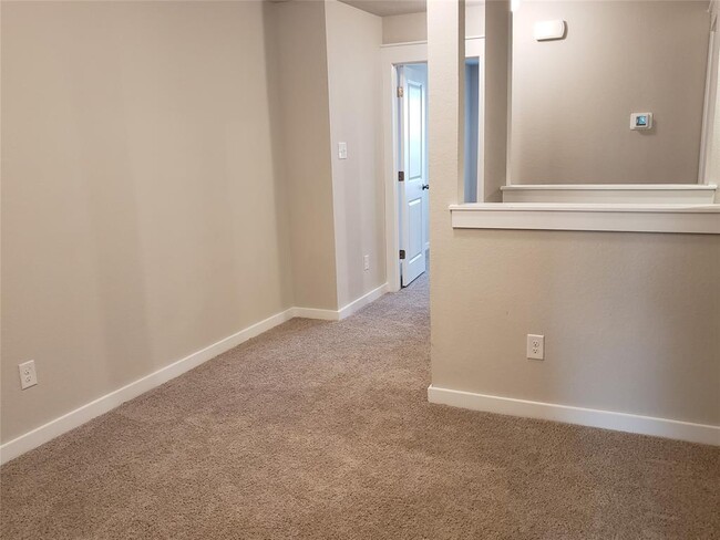 Building Photo - 17202 Crane Fly Dr