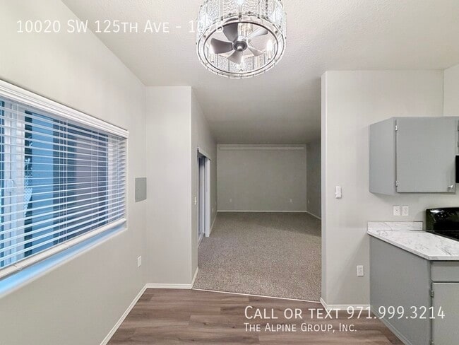 Building Photo - 10020 SW 125th Ave