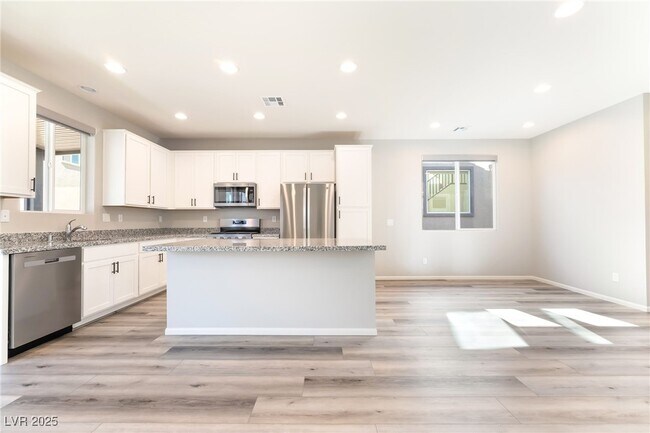 Building Photo - 8923 W Pebble Rd