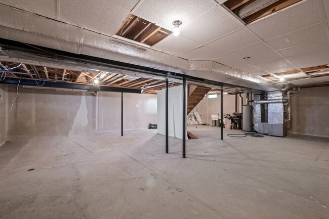 Building Photo - 1254 Hartland St