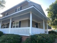 Building Photo - 303 Lake Ave