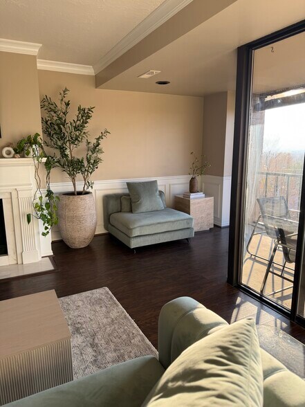 Building Photo - 426 S 1000 E