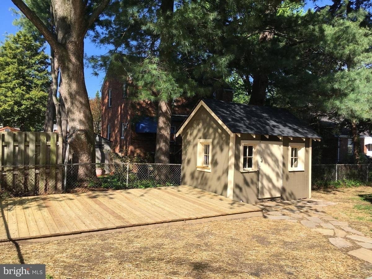 Building Photo - 604 N Emerson St