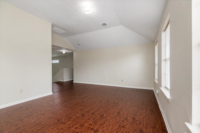 Building Photo - 6023 Barany Ct