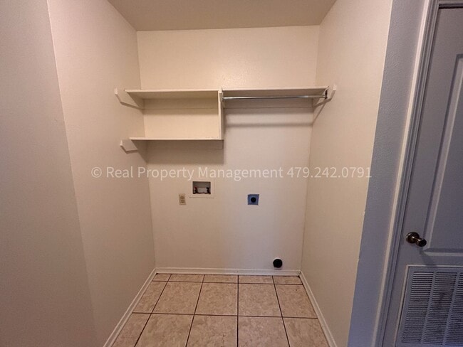 Building Photo - 1431 Brazil Ave