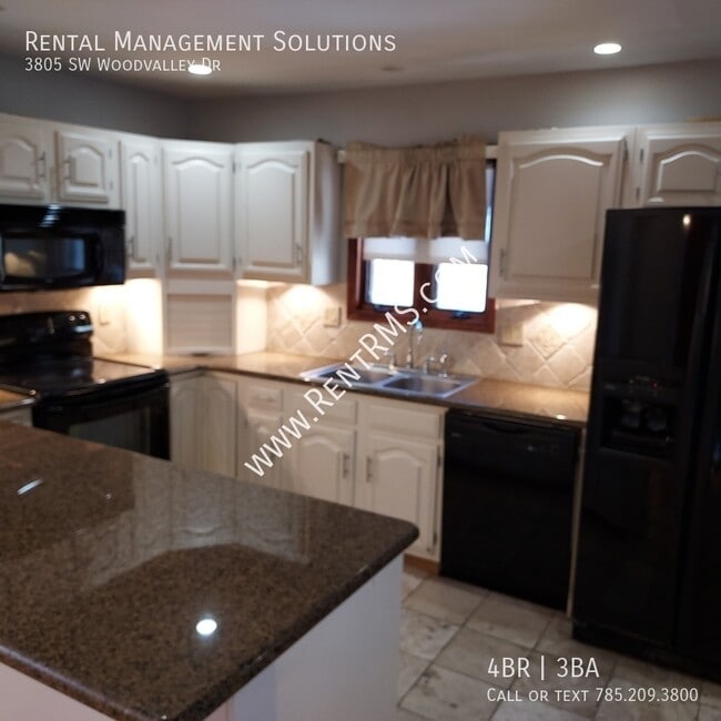 Building Photo - 3805 SW Wood Valley Dr