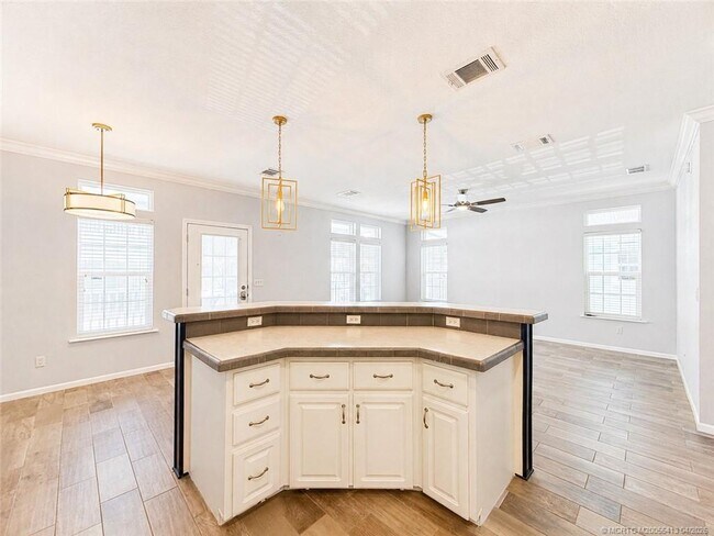 Building Photo - 35 NE Nautical Dr