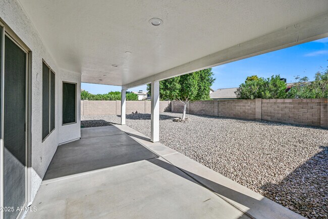 Building Photo - 3735 W Charlotte Dr