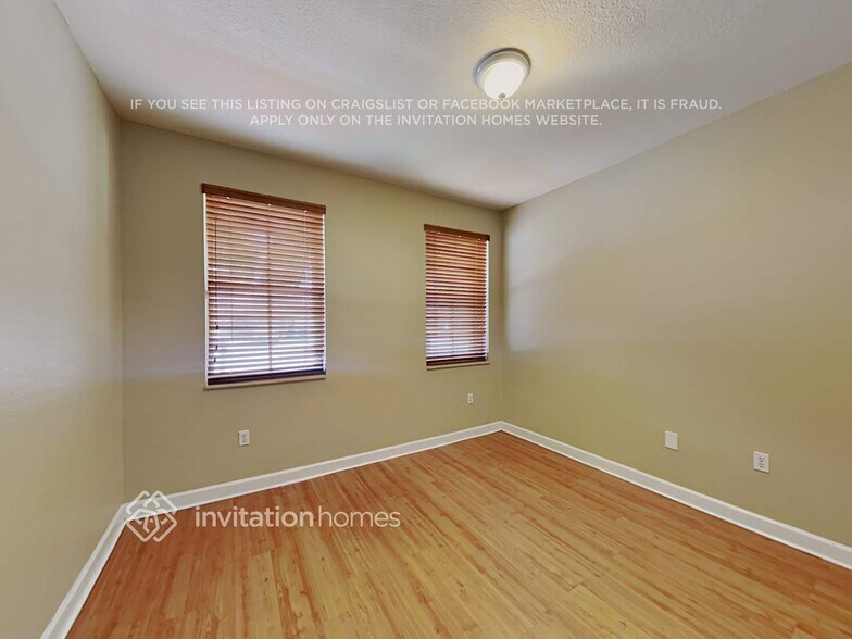 Building Photo - 15063 SW 11th Ln