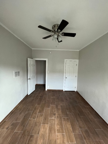 Building Photo - 4145 Garthwaite Ave