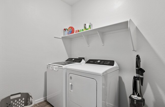 Building Photo - 11224 E Unger Ave