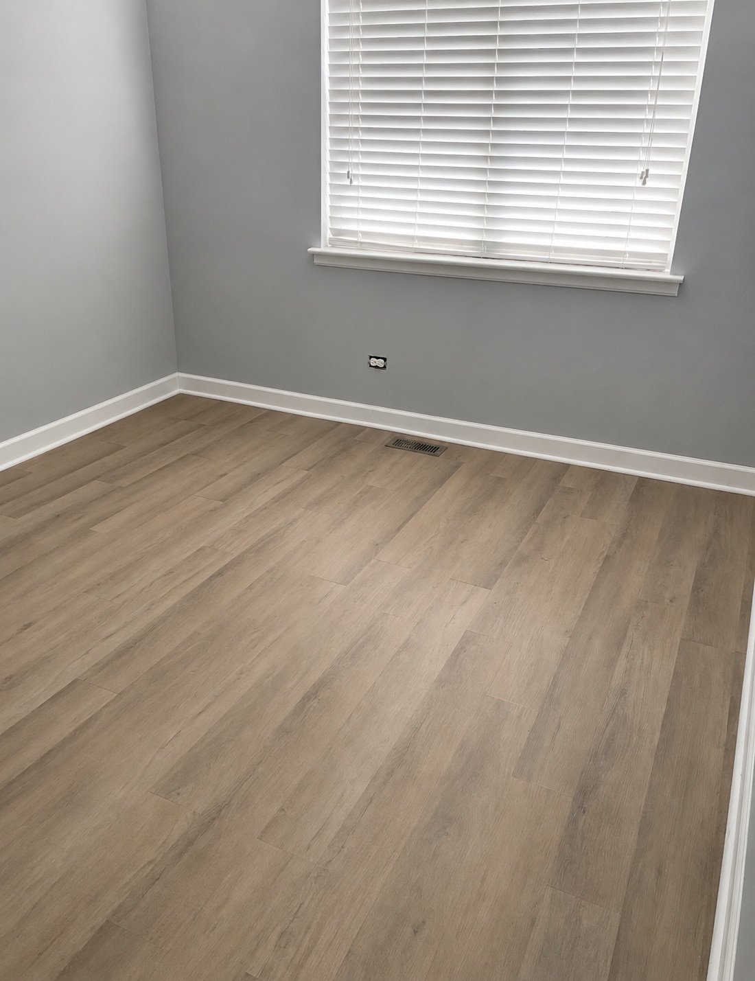 Guest Bedroom - 420 Tanglewood Ct