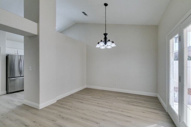 Building Photo - Lovely 1 story home near Warm Springs and Green Valley Pkwy with LARGE backyard!